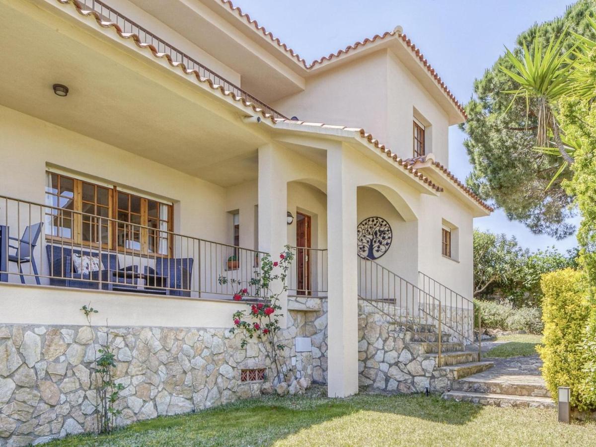 Belvilla By Oyo Villa In Arenys De Mar With Pool Kültér fotó